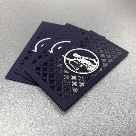 Шелкография с объёмным УФ-лаком