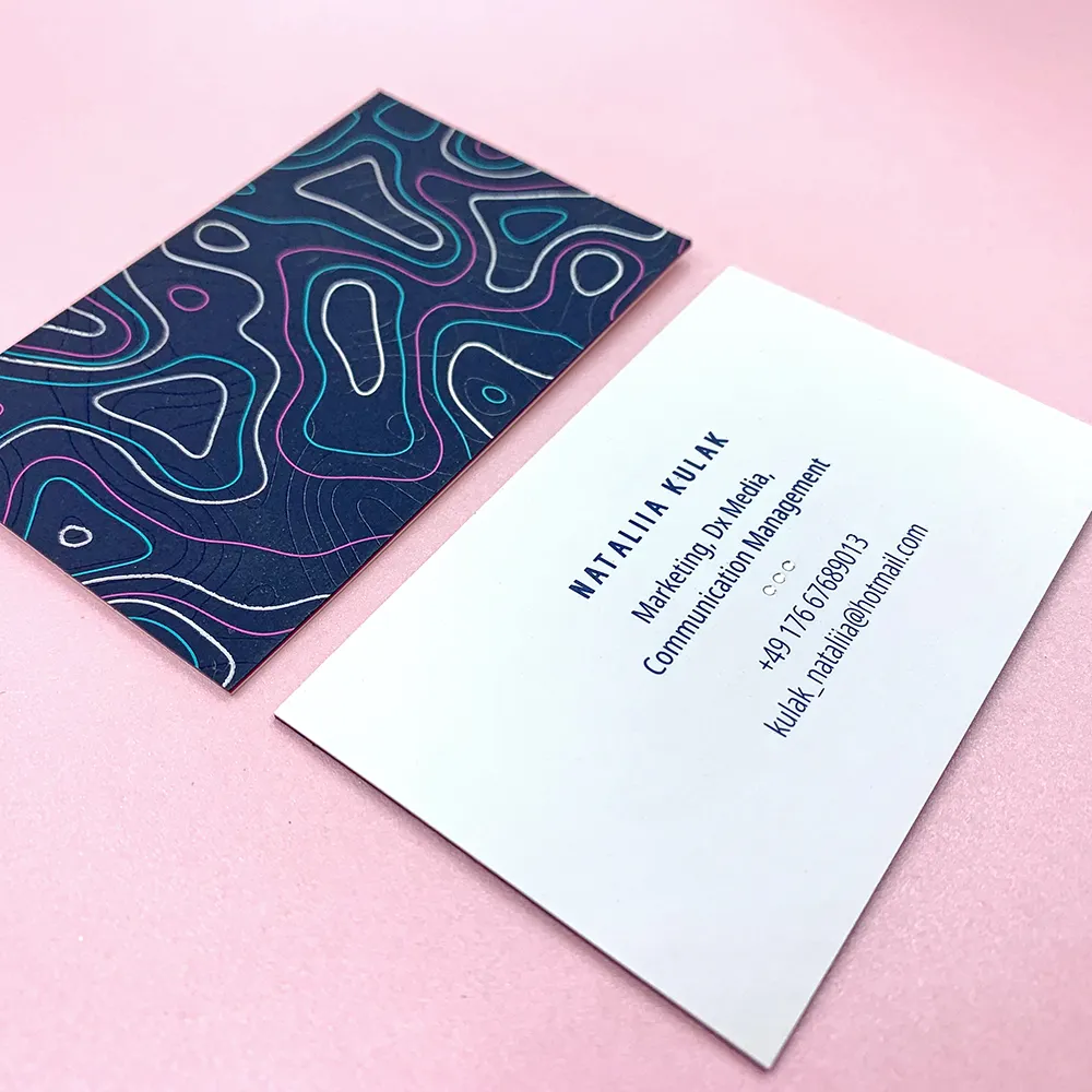 Фото товара «Визитки шелкографией на дизайнерском картоне» №17