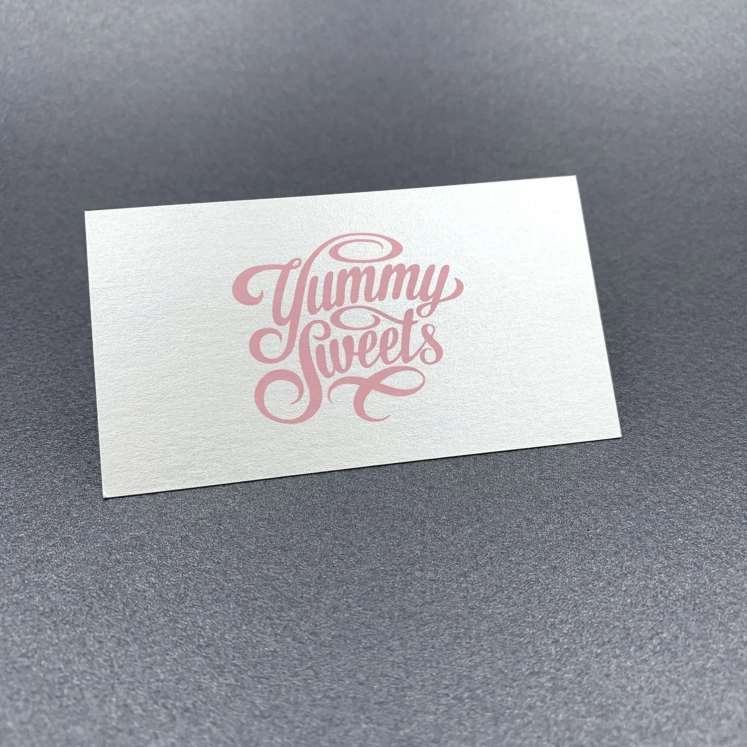 Фото товара «Визитки шелкографией на дизайнерском картоне» №7