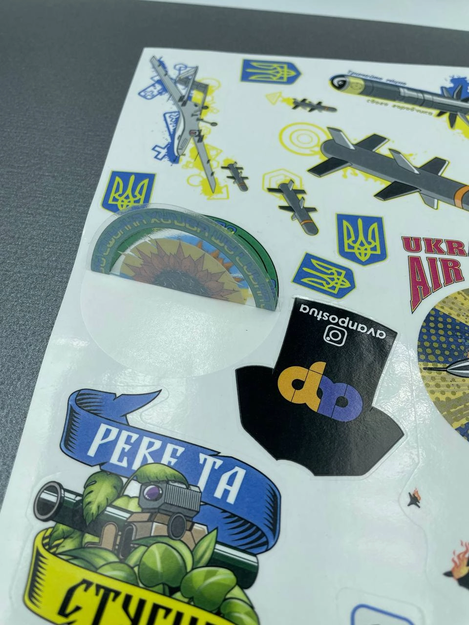 Фото товара «Наклейки на прозорій плівці» №4